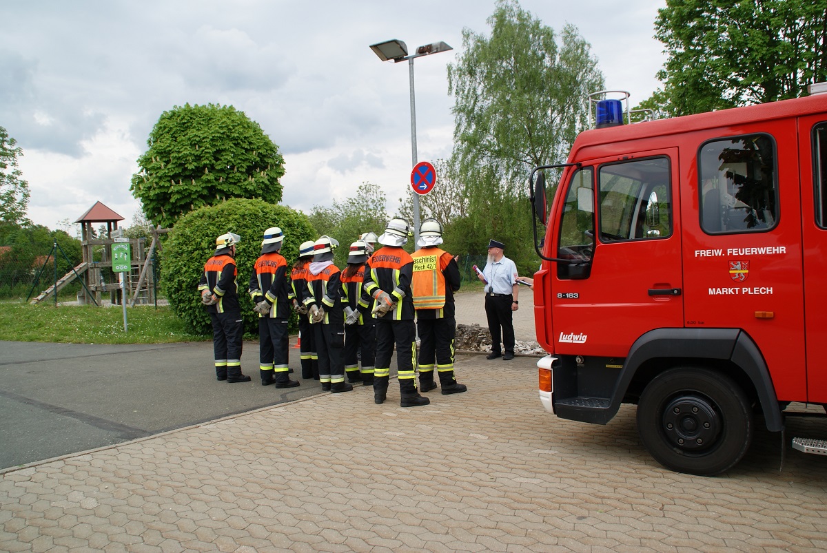 Gruppe angetreten zur Leistungsprüfung